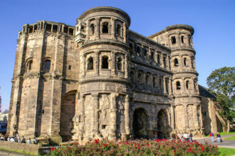 Altstadt Trier mit Porta Nigra